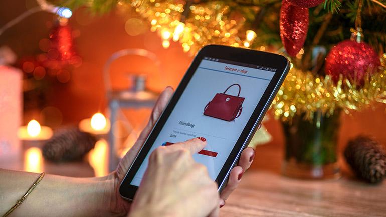 E-Commerce Strategies - Holiday eCommerce Shopping